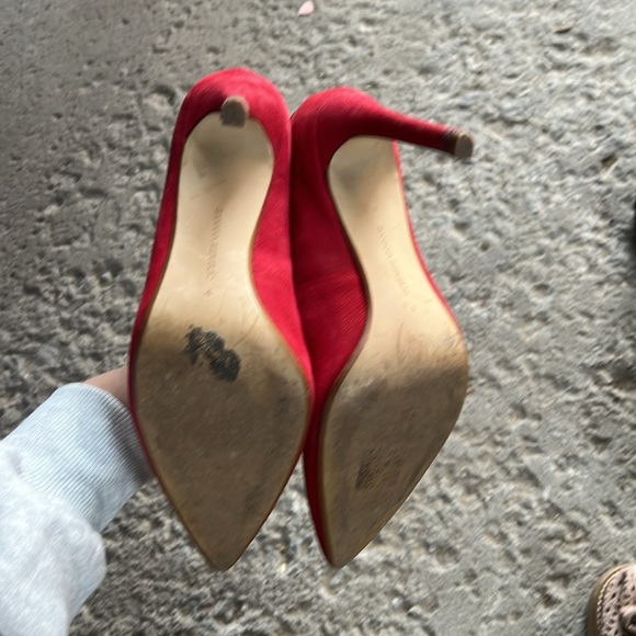 Red heels - Picture 3 of 5